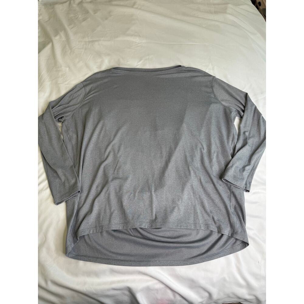 Lululemon Back In Action Long Sleeve - Picture 3 of 9